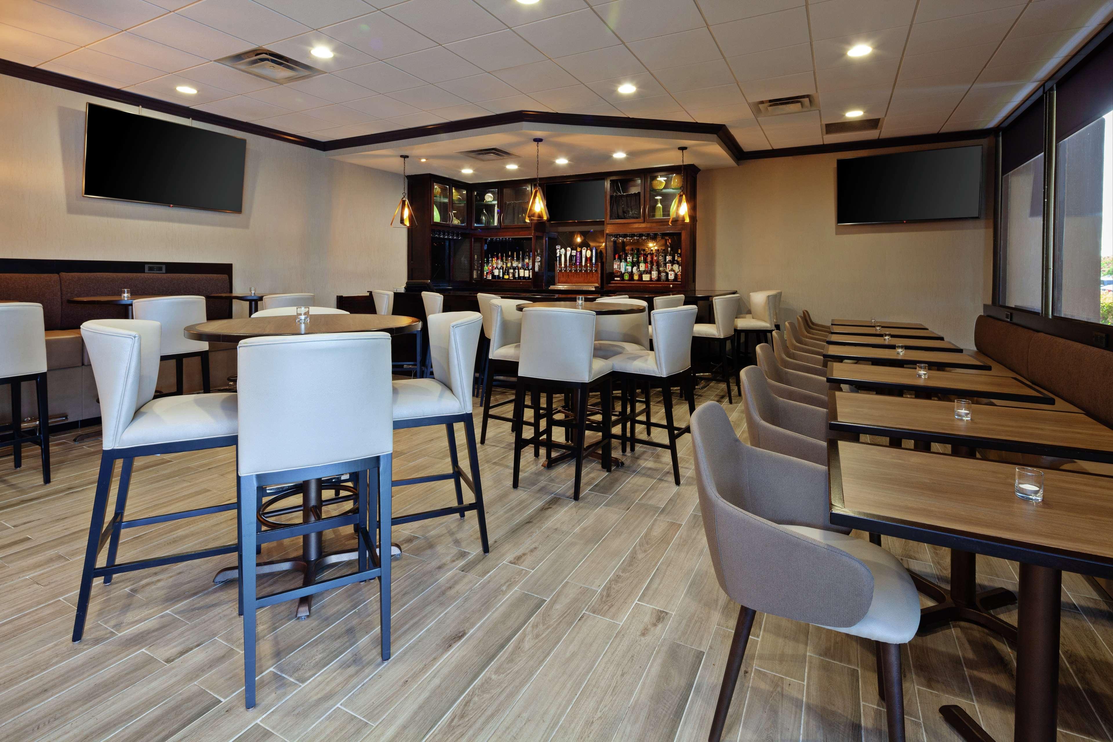 Doubletree By Hilton New Orleans Airport