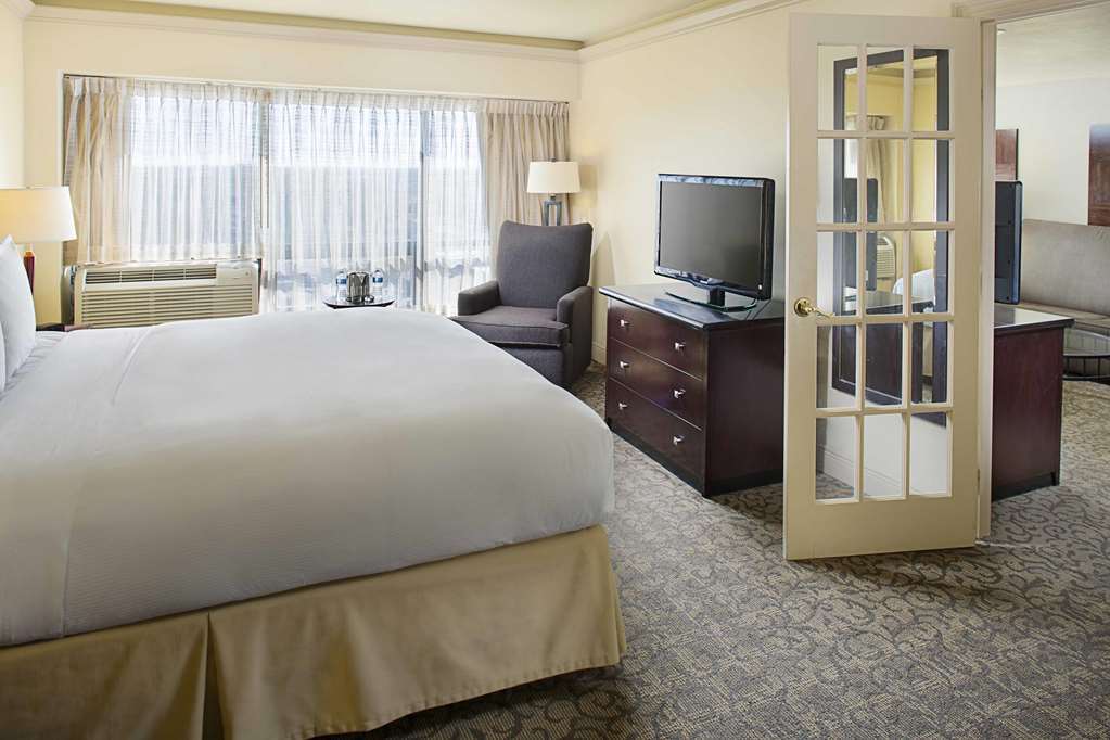 Hotel Doubletree By Hilton New Orleans Airport