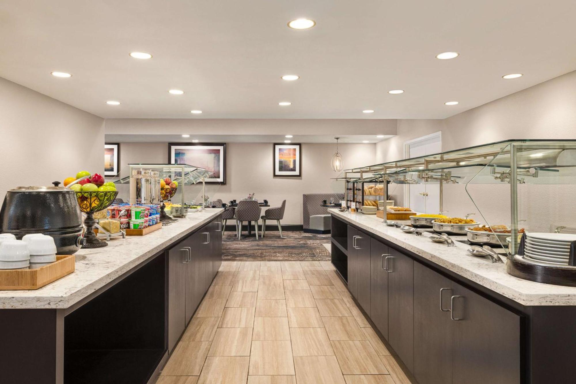 Hotel Doubletree By Hilton New Orleans Airport