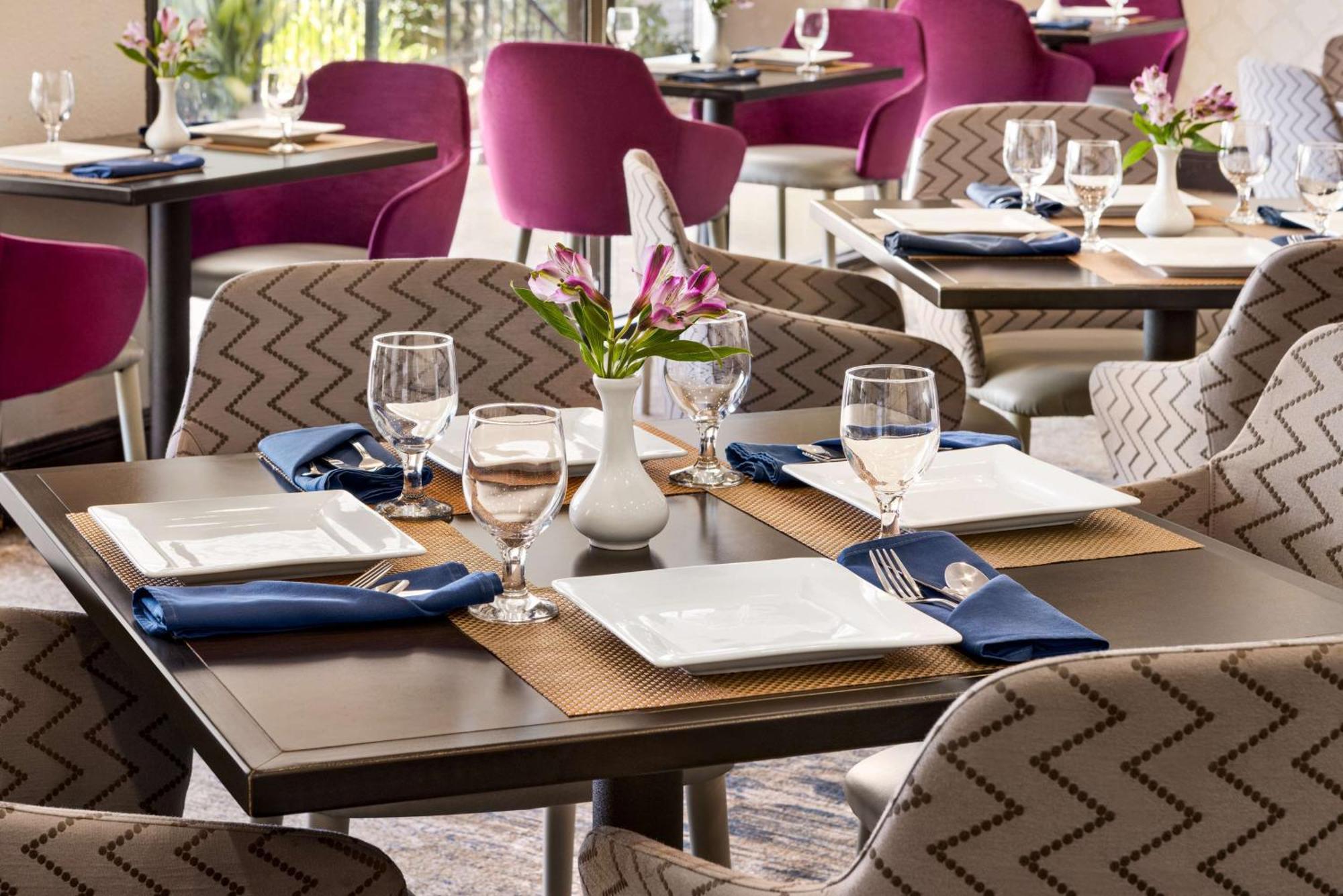 Doubletree By Hilton New Orleans Airport Hotel 4*